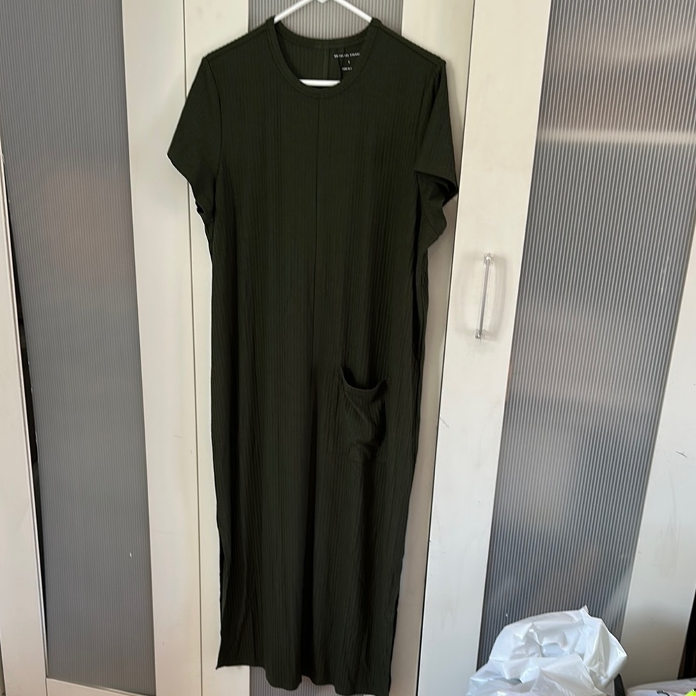 NWT Universal Standard green T-shirt Maxi Dress